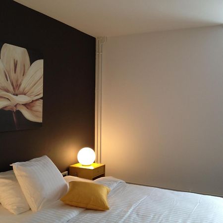 Au Boeuf Rouge Hotel Crassier Bagian luar foto