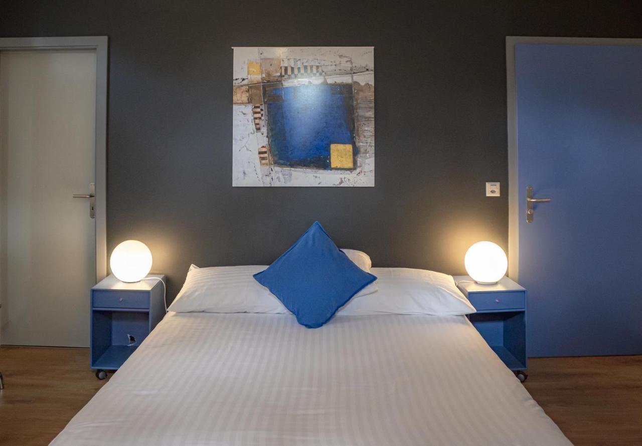 Au Boeuf Rouge Hotel Crassier Bagian luar foto
